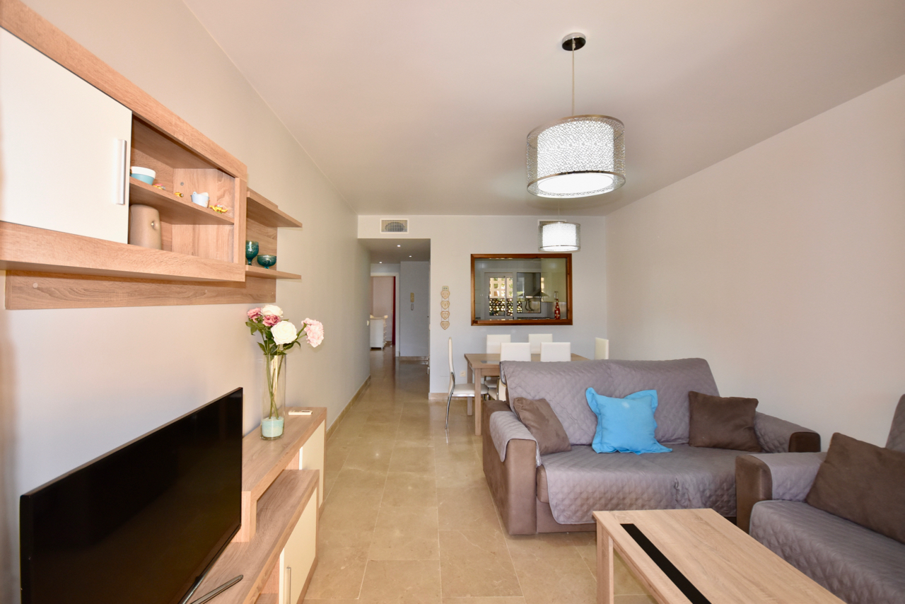 Schöne und geräumige 2-Zimmer-Wohnung in La Duquesa