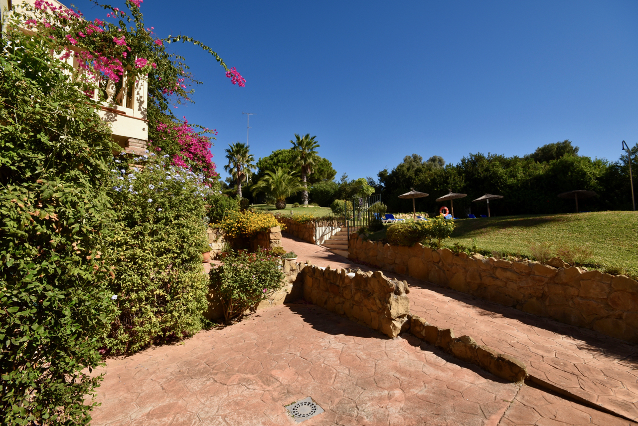 Preciosa casa adosada con 3 dormitorios en Duquesa Golf