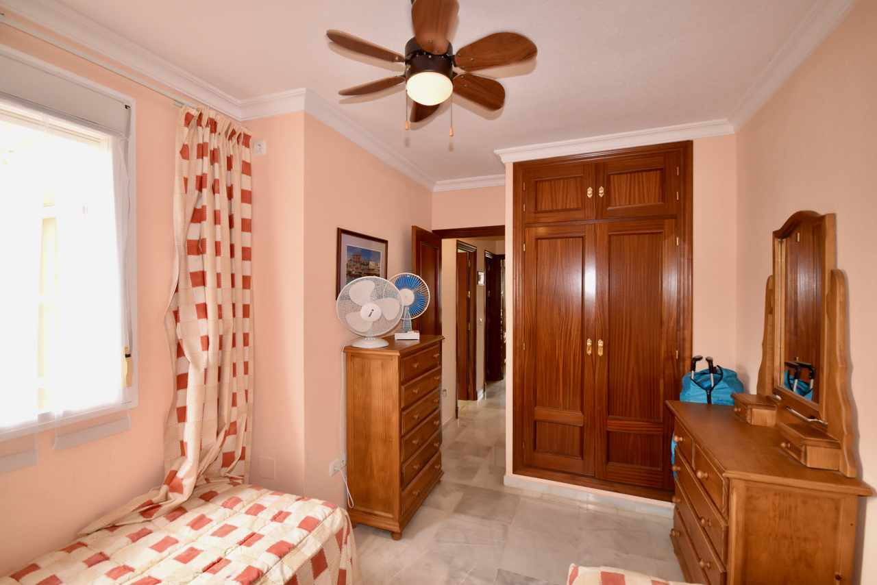 Preciosa casa adosada con 3 dormitorios en Duquesa Golf