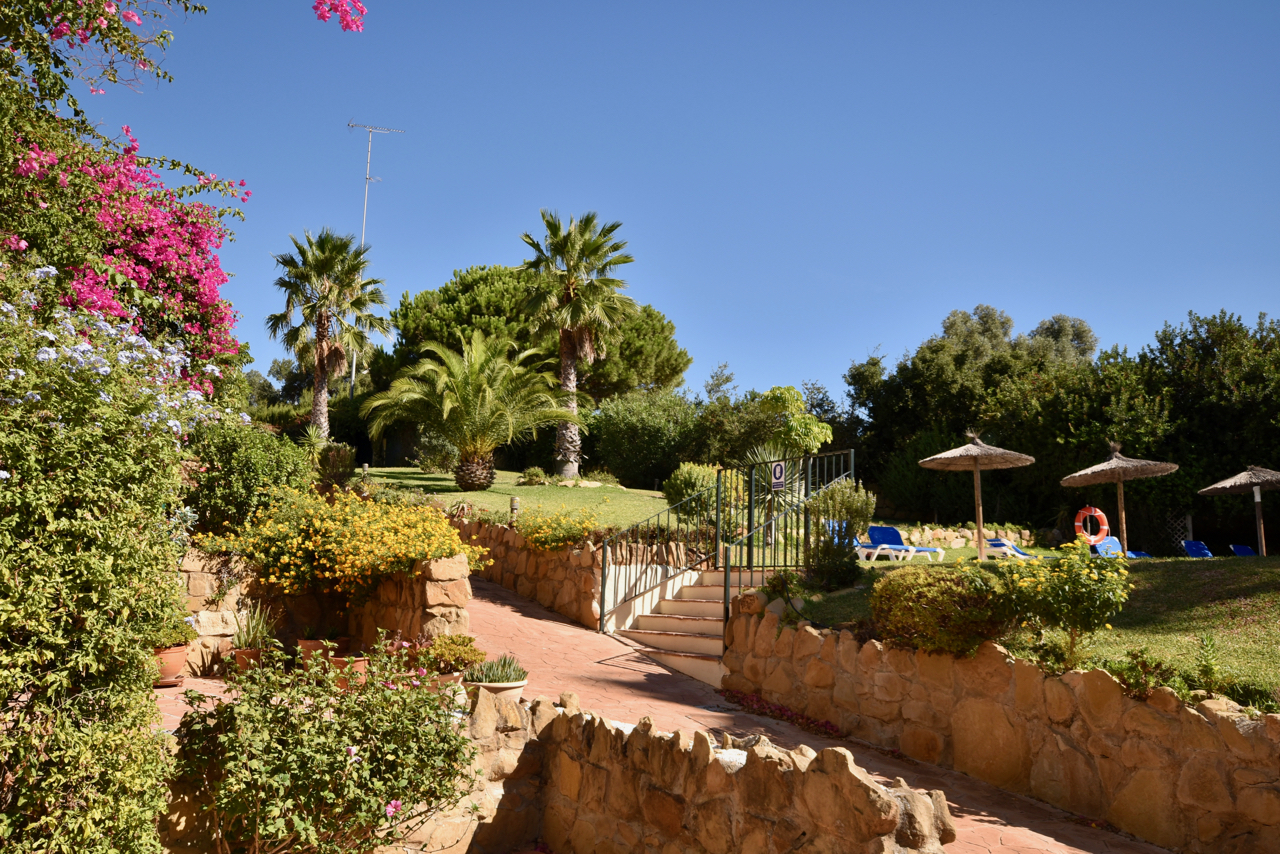 Lovely townhouse with 3 bedrooms at Duquesa Golf