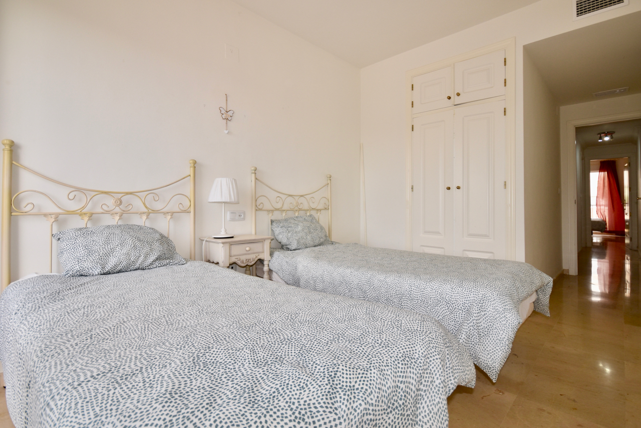 Spacious 3 bedroom apartment in Los Hidalgos