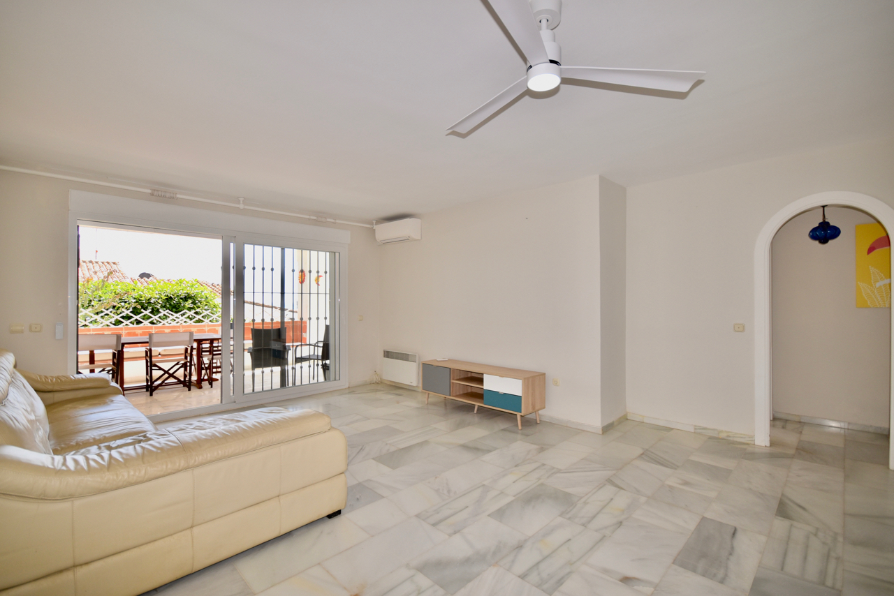 Stylish ground floor apartment recently refurbished close to the Marina de la Duquesa