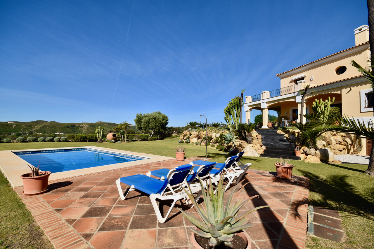 Villa myynnissä La Duquesa (Manilva)
