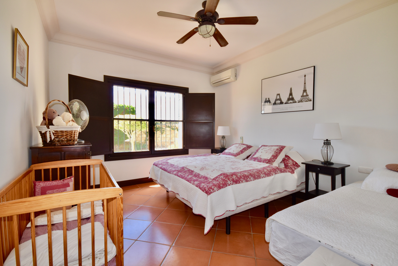 Villa myynnissä La Duquesa (Manilva)
