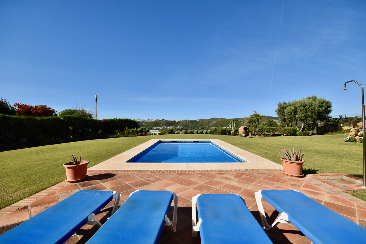 Villa myynnissä La Duquesa (Manilva)