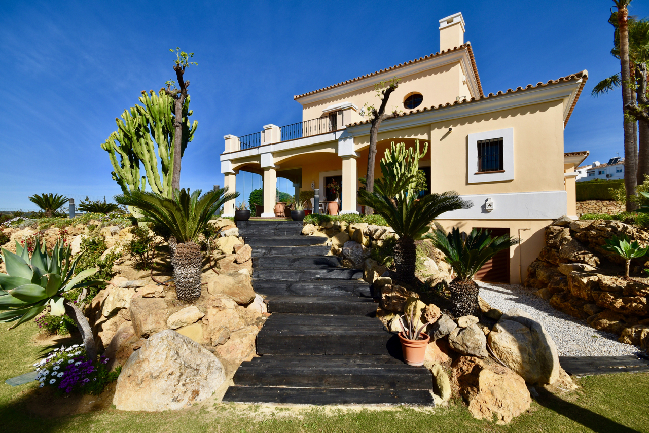 Villa myynnissä La Duquesa (Manilva)