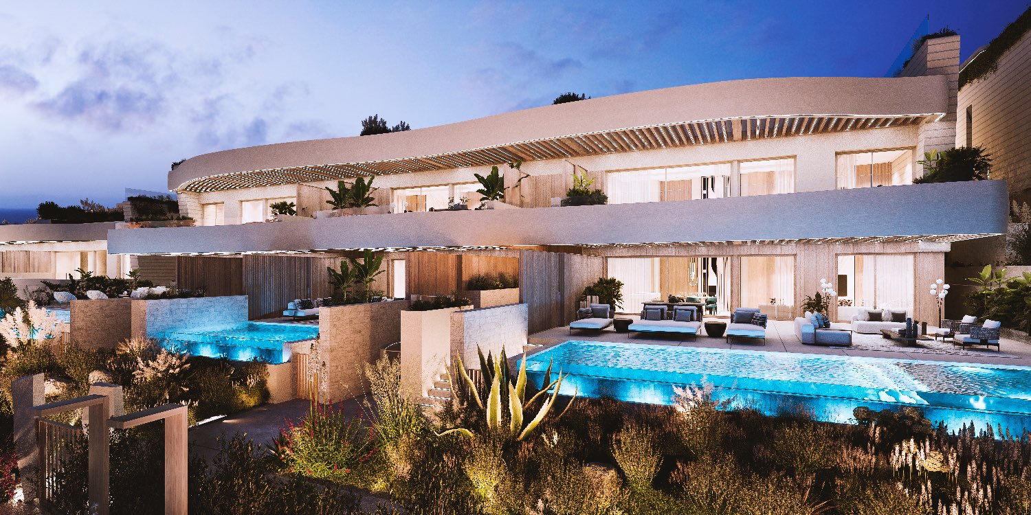 Luxurious semi-detached house in exceptional project in Las Chapas - Marbella