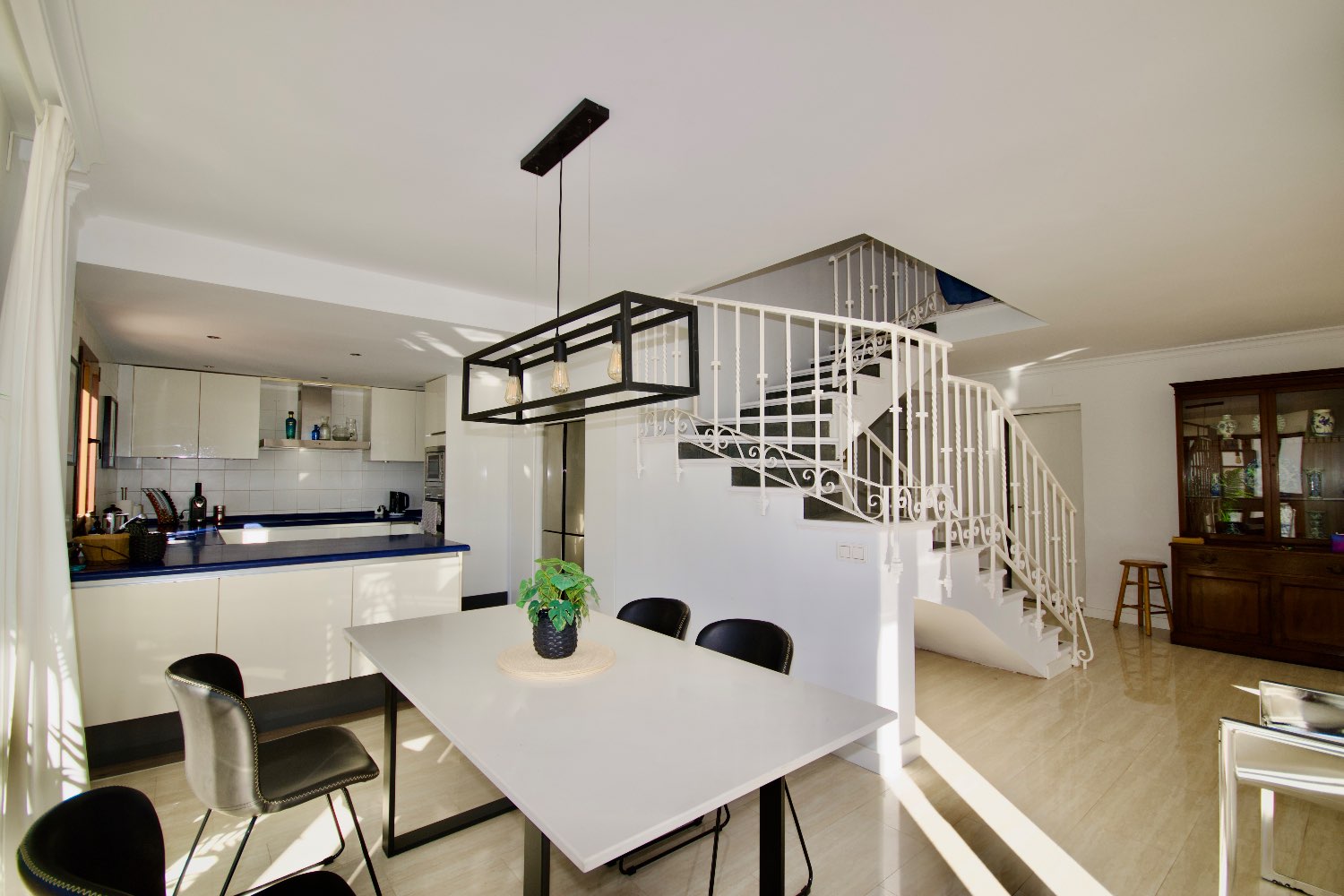 Duplex penthouse for sale on the 1st line of Puerto de la Duquesa - Manilva - Málaga - Costa del Sol