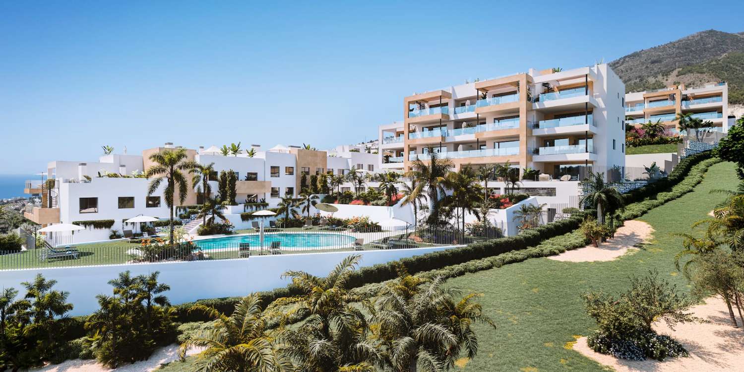 Apartamento con Piscina y Zonas Verdes en Benalmádena - Costa del Sol