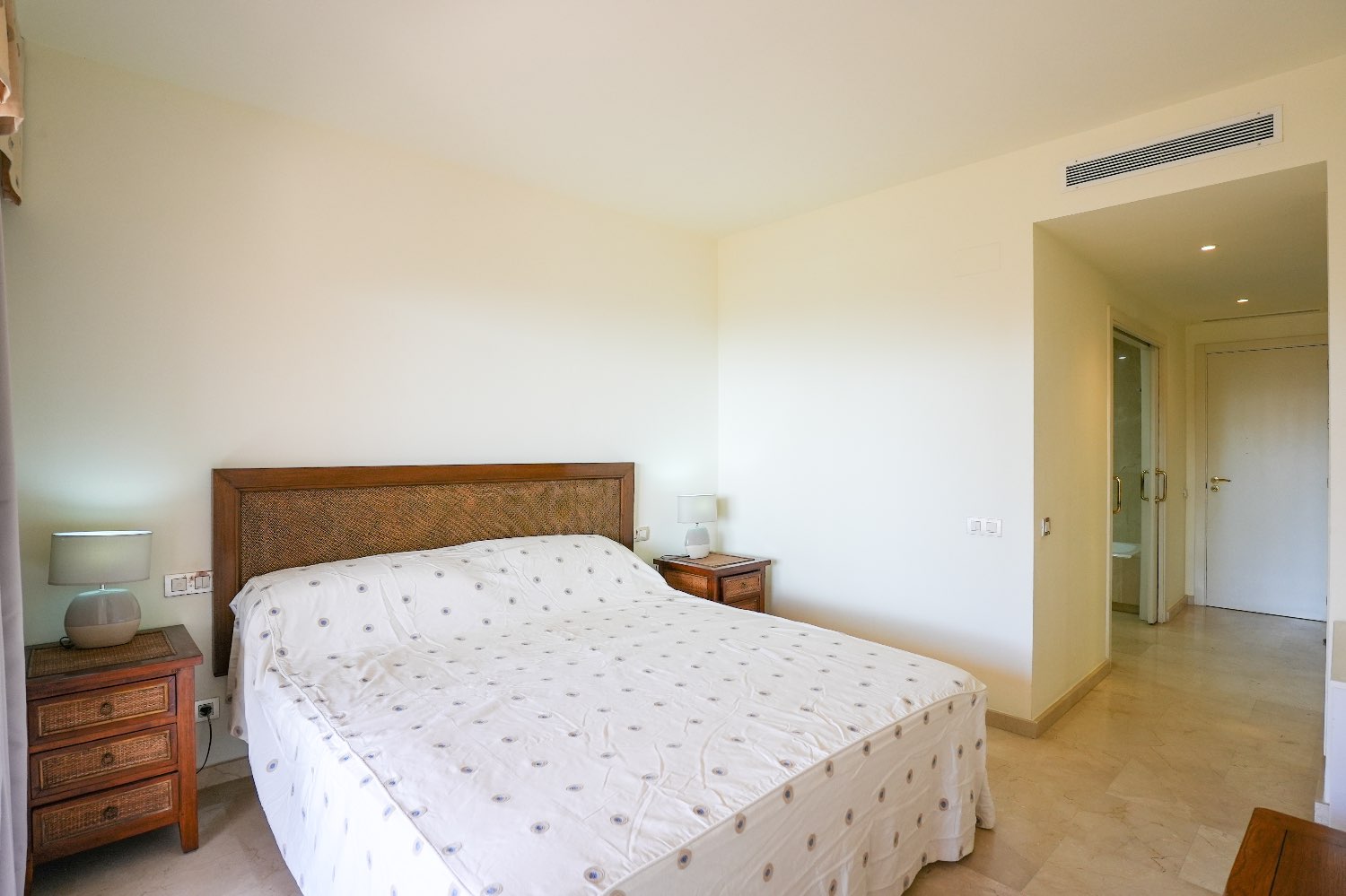 Fabuloso apartamento de esquina en Los Granados de la Duquesa - Manilva - Málaga - Costa del Sol