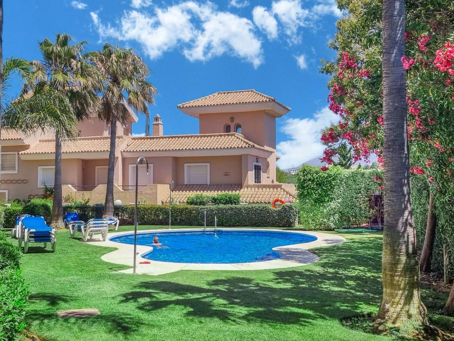 Exclusive semi-detached house with garden and private pool - Costa del Sol