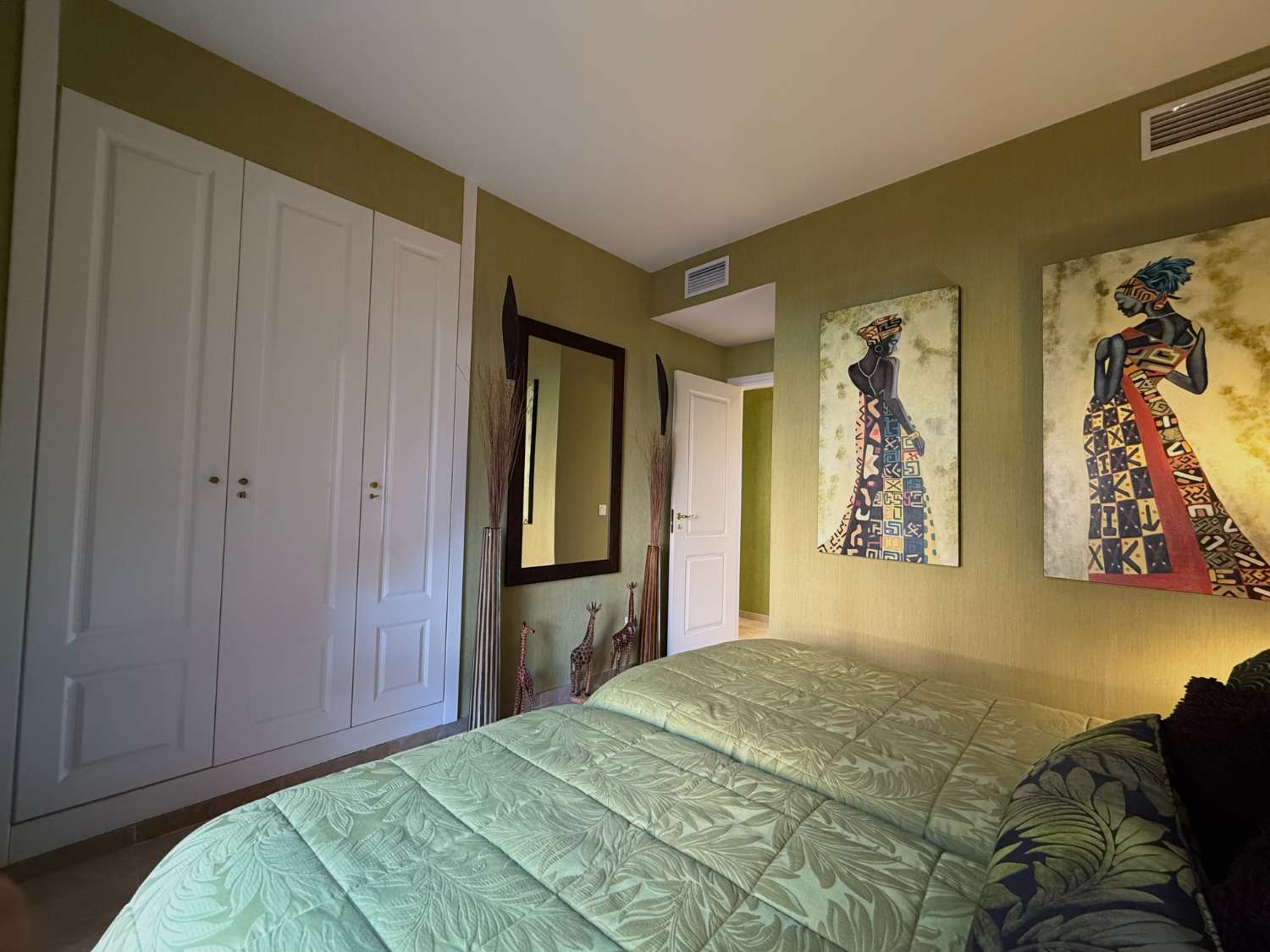 LA DUQUESA – Double apartment with panoramic views