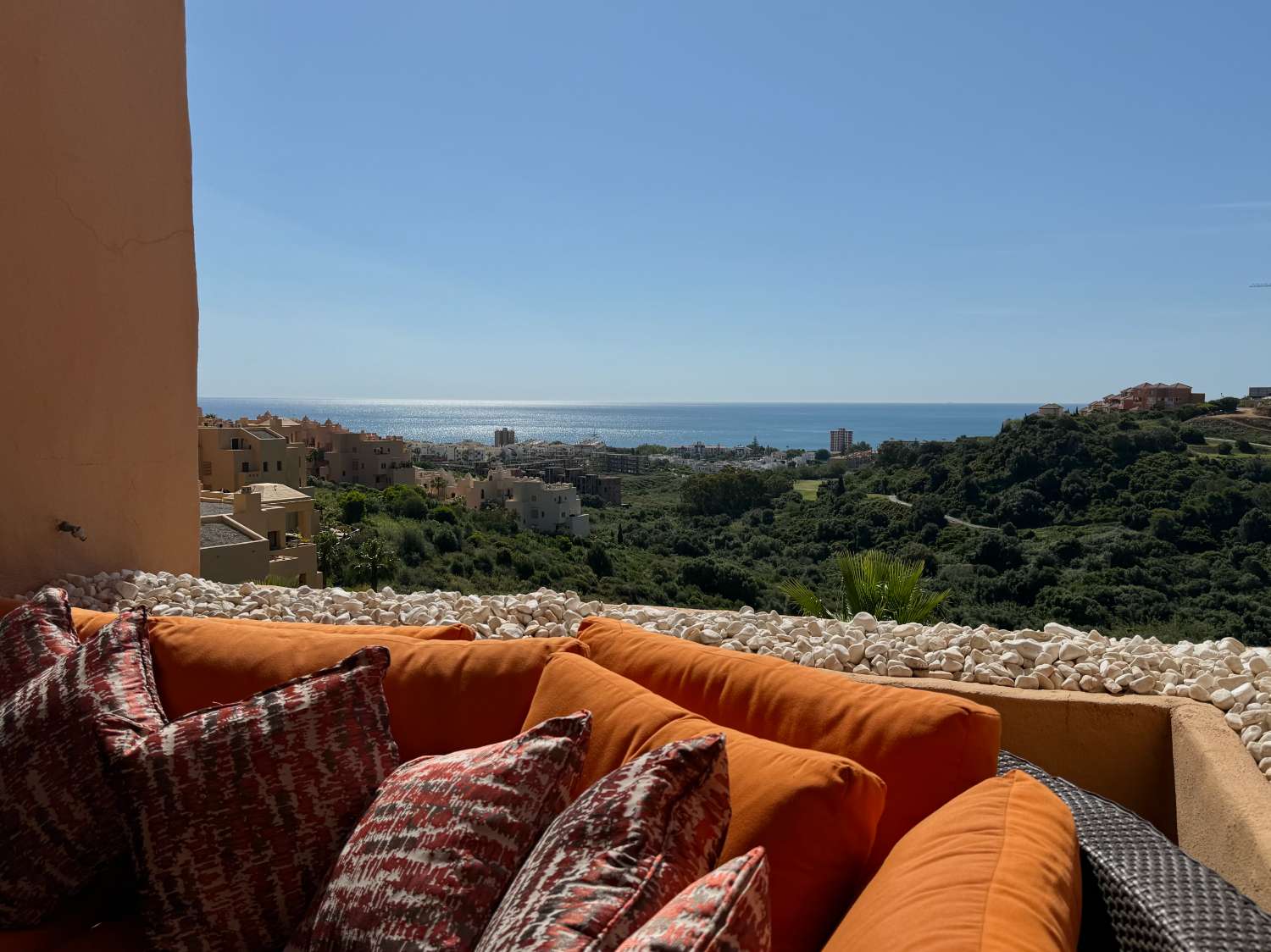 LA DUQUESA – Double apartment with panoramic views