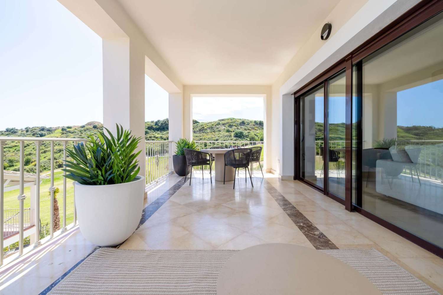 ESTEPONA - Exclusive Golf Front Townhouse