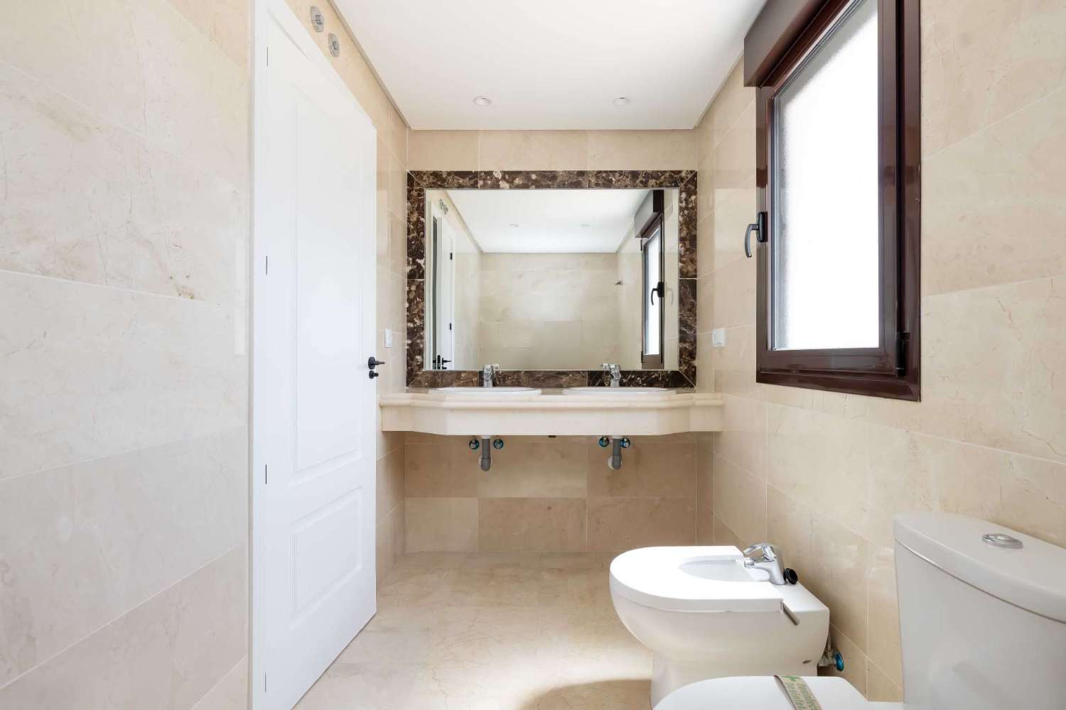 ESTEPONA - Exclusive Golf Front Townhouse