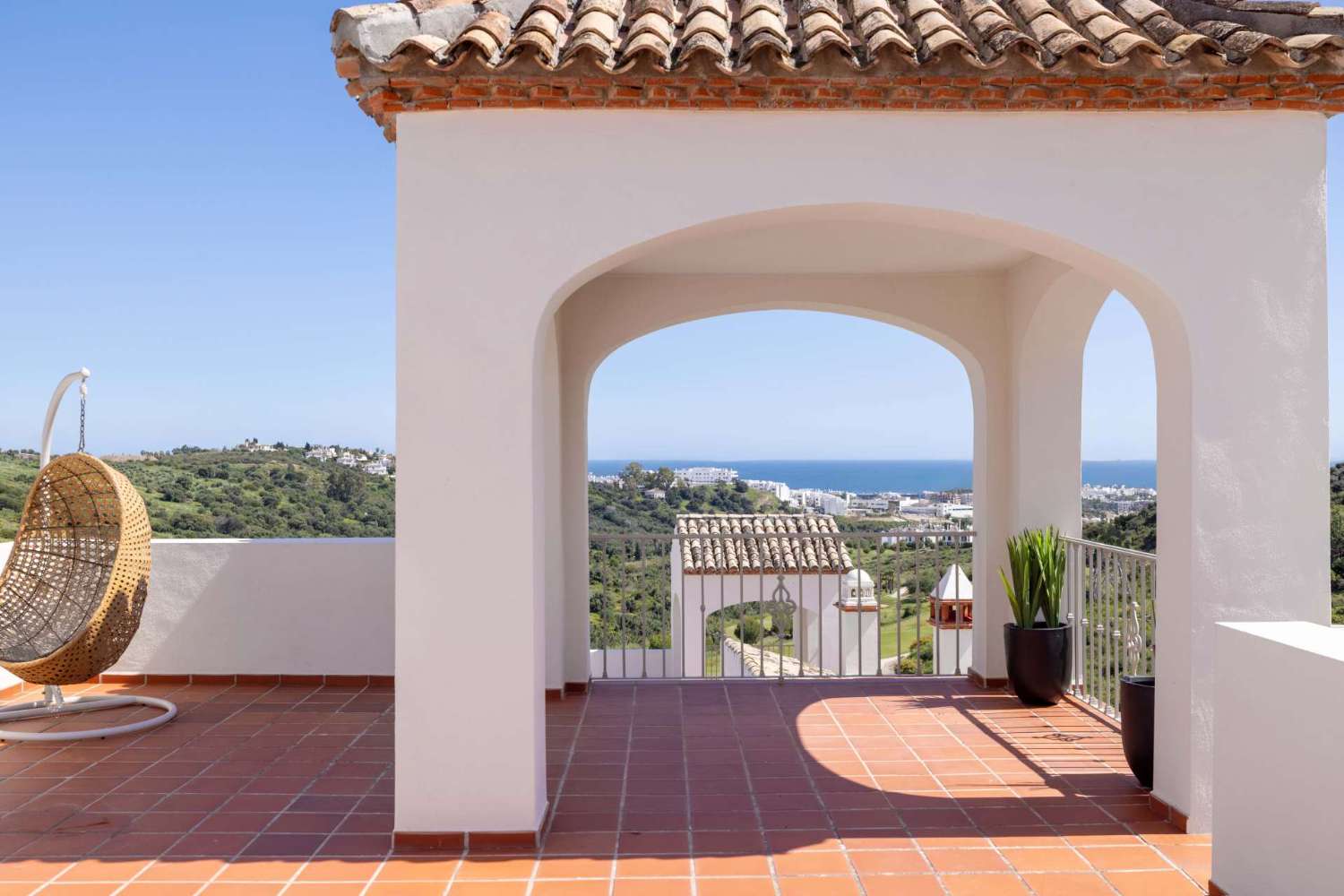 ESTEPONA - Exclusive Golf Front Townhouse