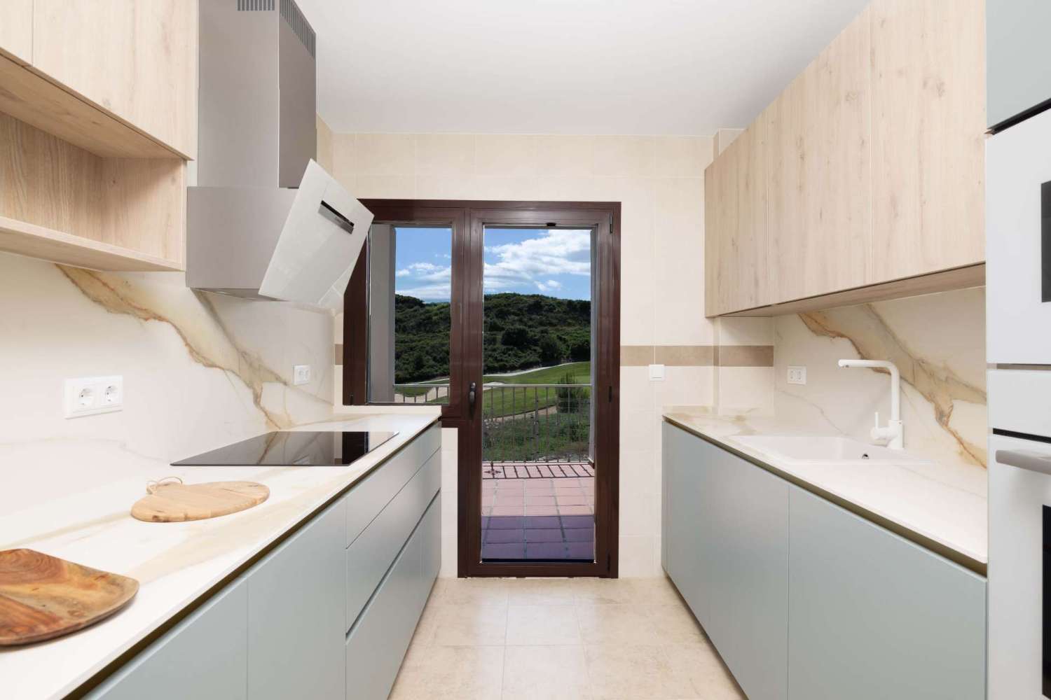 ESTEPONA - Exclusive Golf Front Townhouse