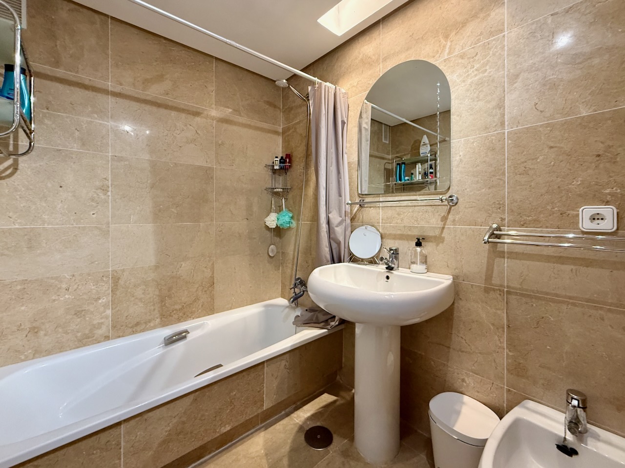 Квартира на продаж в Puerto de la Duquesa (Manilva)