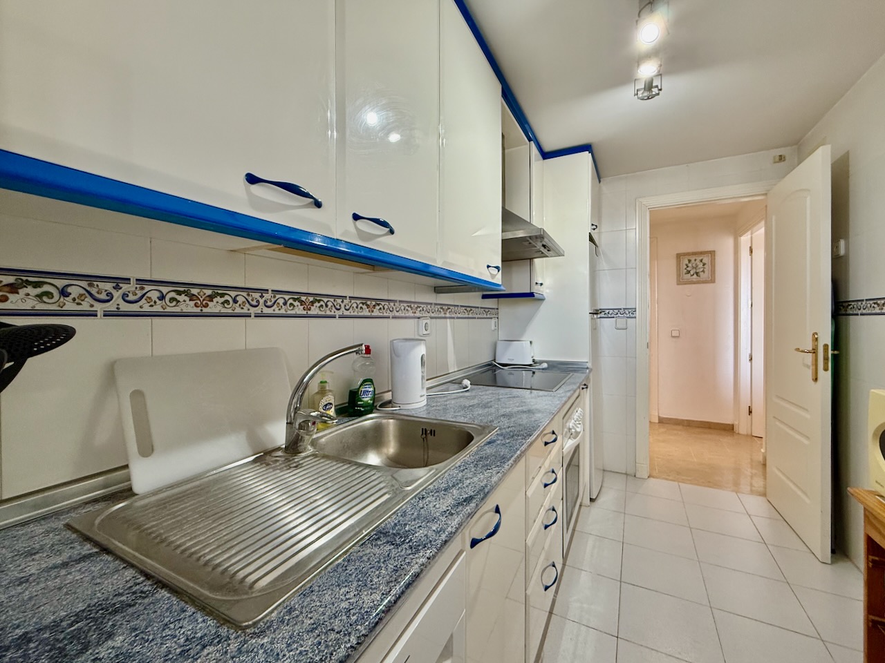 Квартира на продаж в Puerto de la Duquesa (Manilva)