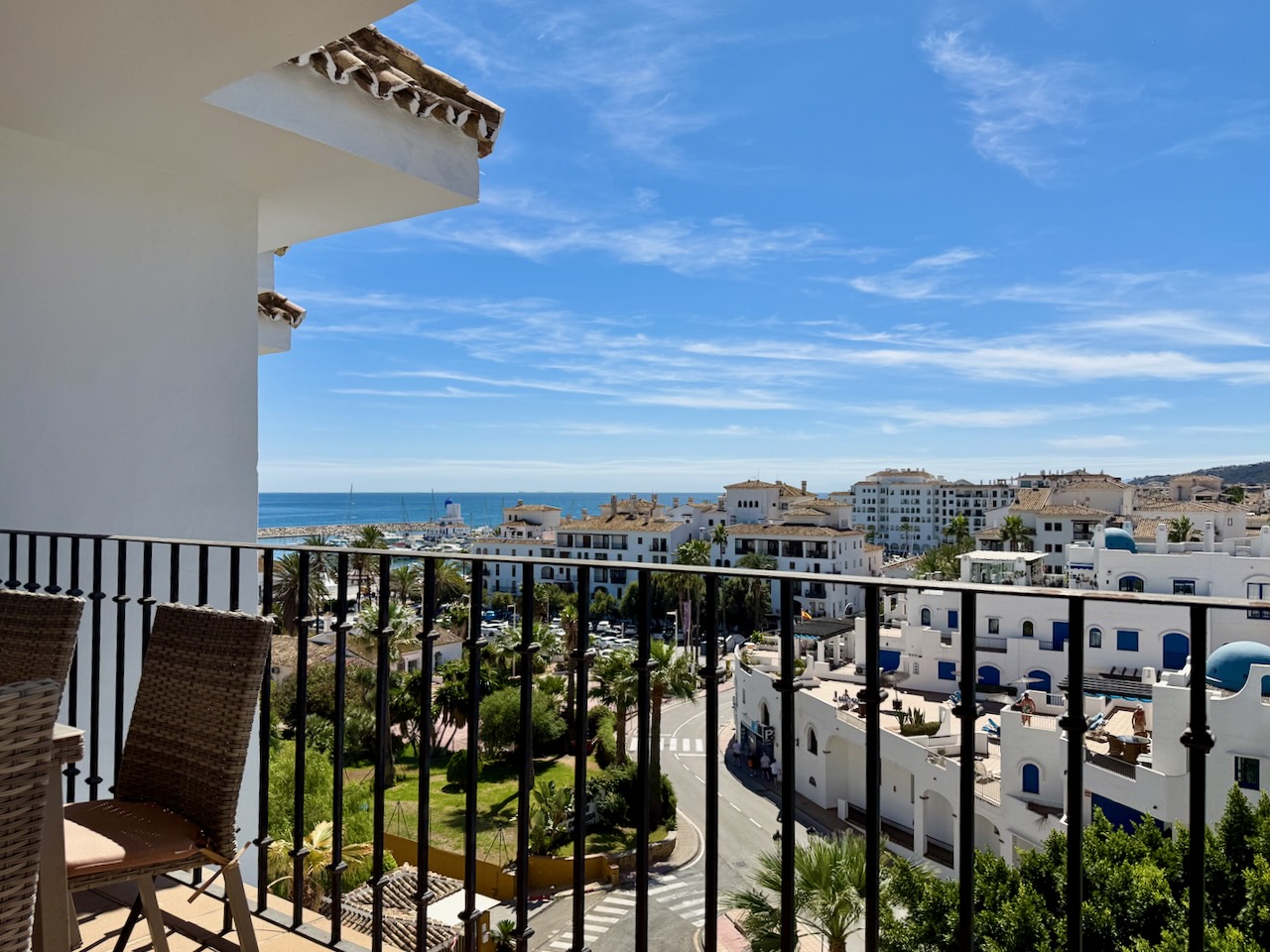 Квартира на продаж в Puerto de la Duquesa (Manilva)