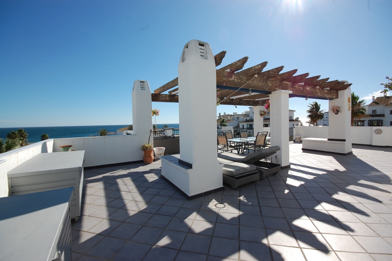 Penthouse for sale in Mikonos Puerto Duquesa  Manilva