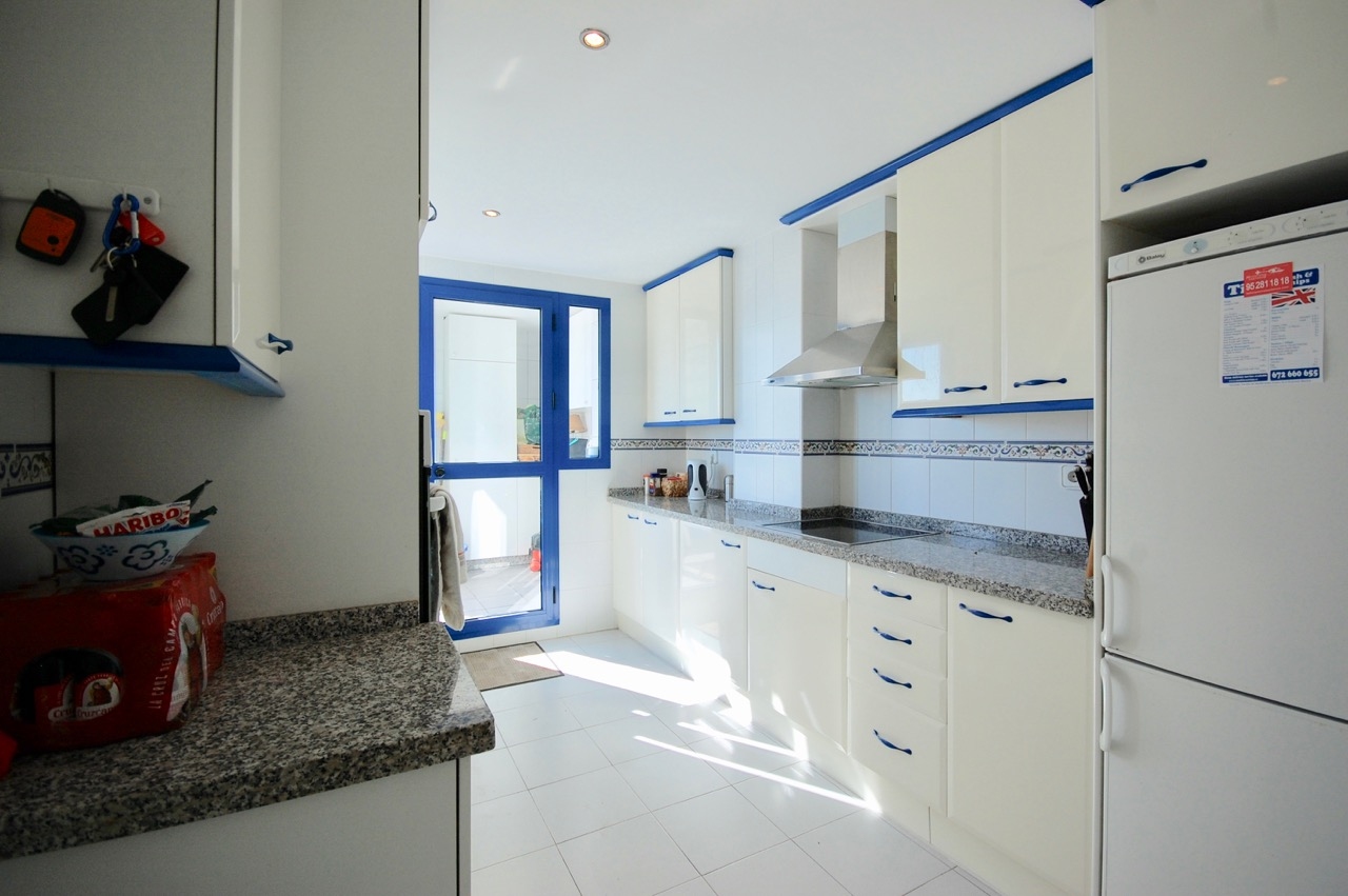 Penthouse for sale in Mikonos Puerto Duquesa  Manilva