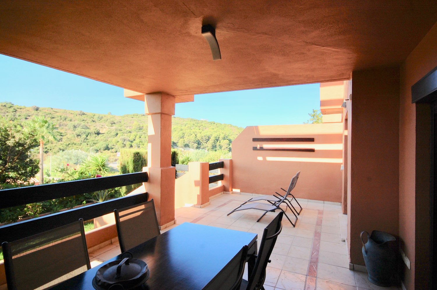 Lägenhet till salu i Doña Julia Golf (Casares)